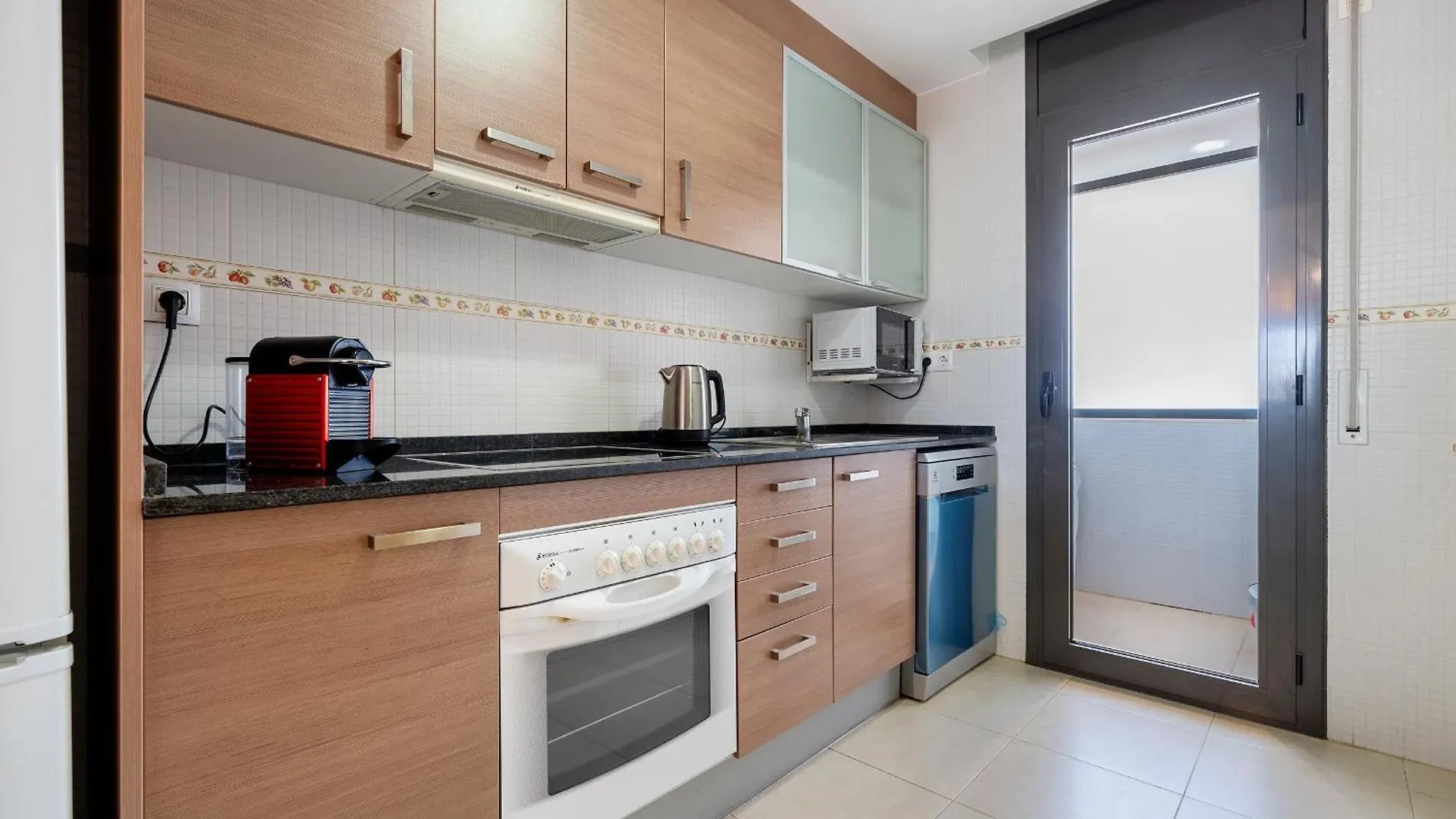 Hauzify I Apartament Oliveres Hospitalet De L'Infant 0*,  Spain